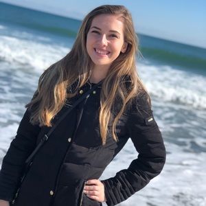 Meet your Posher, Nicole